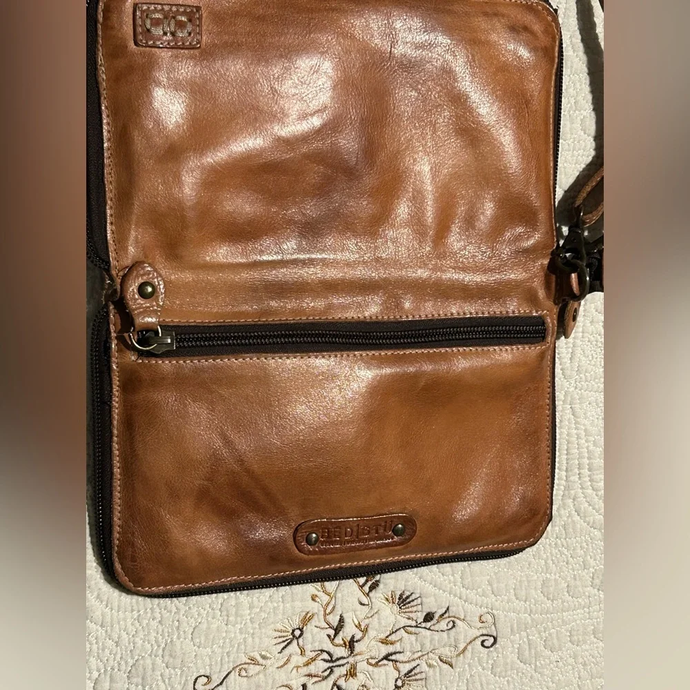 Tan Leather Women's Bag With Strap — Classic Tan
